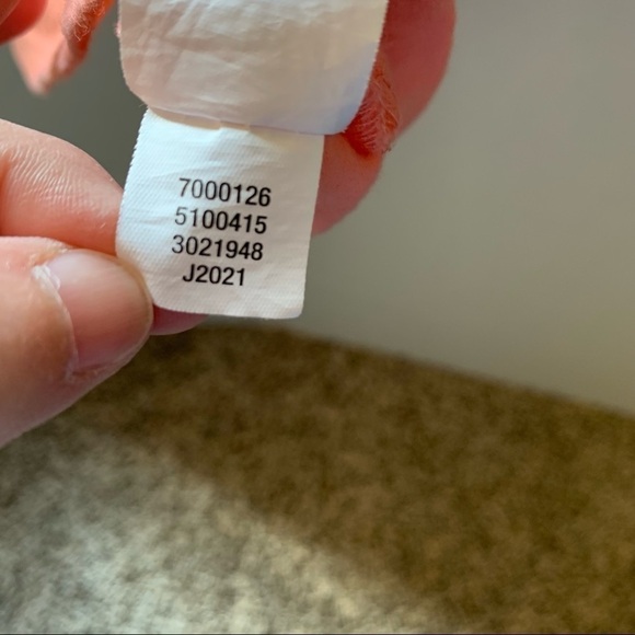 The Children’s Place Girls Pocket Sleeveless tank top. Size 5/6 peach/coral. - Picture 6 of 6